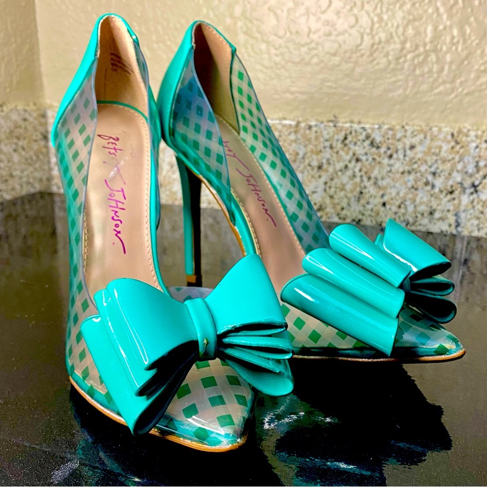 Betsy Johnson Green Bow Gingham Heels
